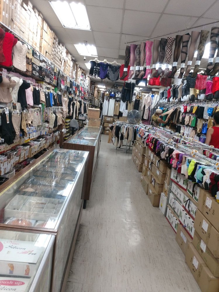 Lucky Lingerie Plus Lingerie 816 Maple Ave, Downtown, Los Angeles