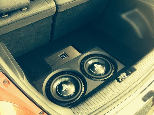 hyundai veloster subwoofer box