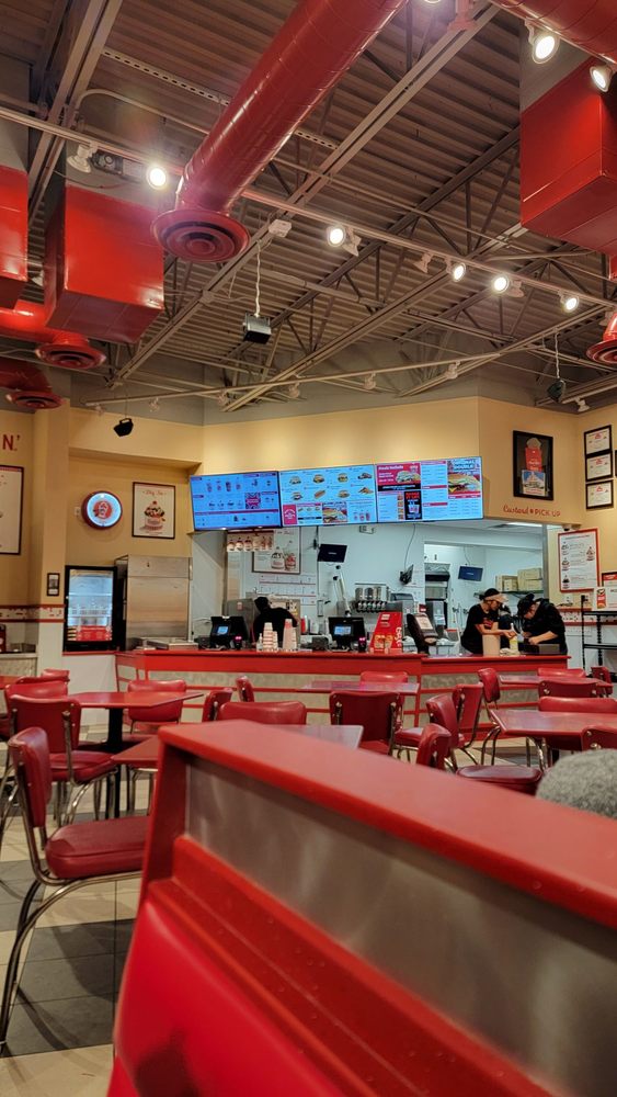Freddy's Frozen Custard & Steakburgers