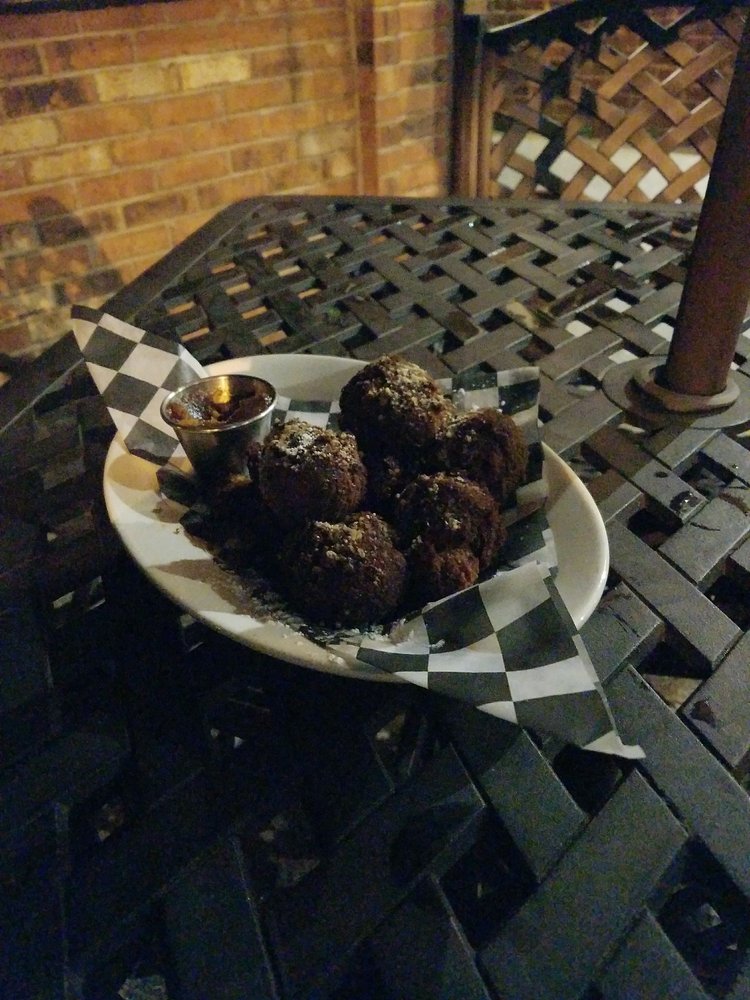 Twisted Oak American Bar and Grill 140 Photos & 137 Reviews Venues