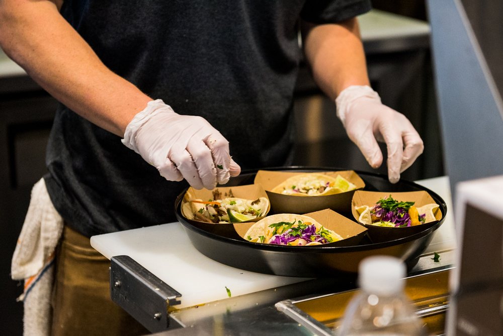 Tin Roof Tacos 231 Photos & 398 Reviews Tacos 115 S Broadway Ave