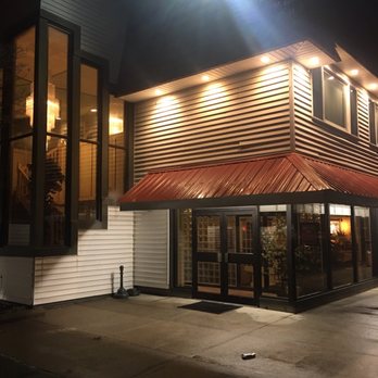 Roma Restaurant 88 Reviews Italian 29 Middle St Haverhill Photo Of Roma Restaurant Haverhill Ma United States Lacking Some Serious Curb