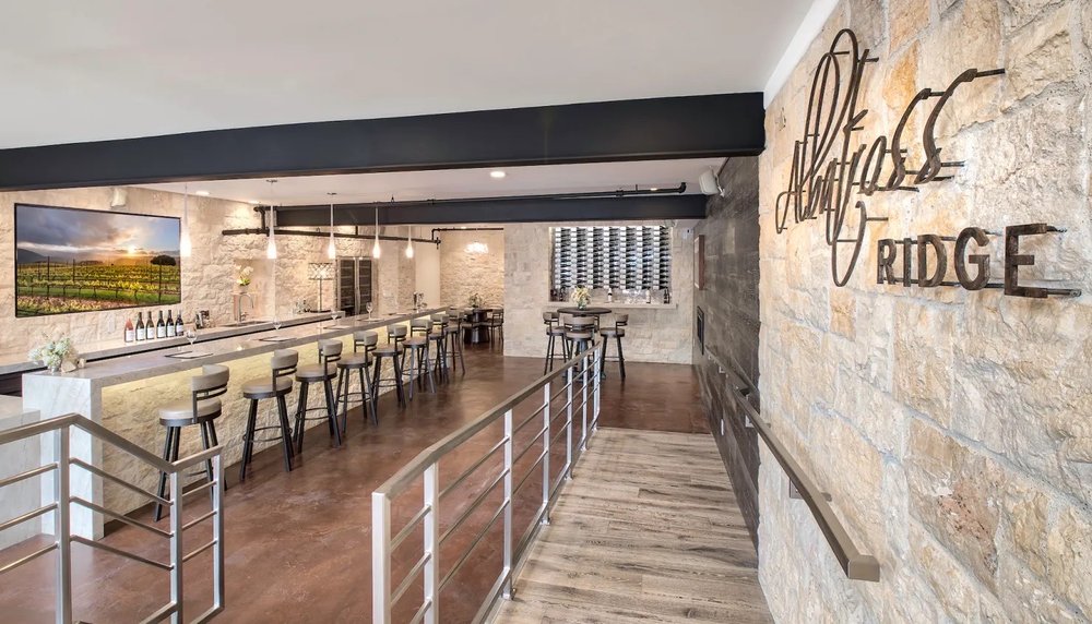 Albatross Ridge Tasting Room - Carmel by the Sea