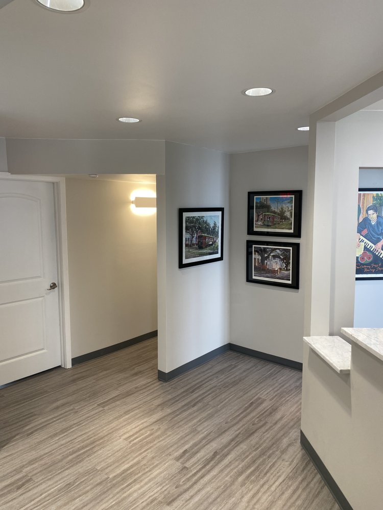 image of business Algiers Dental Associates