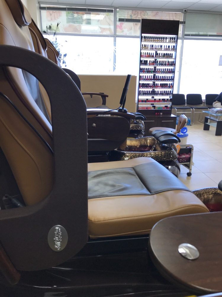 Heidily Nails & Spa