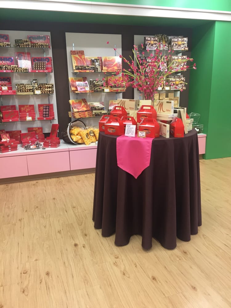 Malley’s Chocolates Chocolatiers & Shops 4191 Pearl Rd, Medina, OH