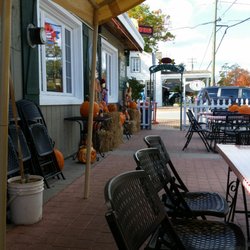 Art S Tavern 124 Photos 261 Reviews Bars 6487 Western Ave Photo Of Art S Tavern Glen Arbor Mi United States Pumpkin Festival 2016
