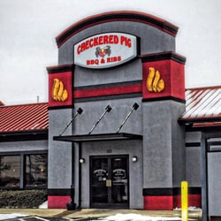 Checkered Pig 31 Photos 41 Reviews Barbeque 155 Crown Dr Photo Of Checkered Pig Danville Va United States