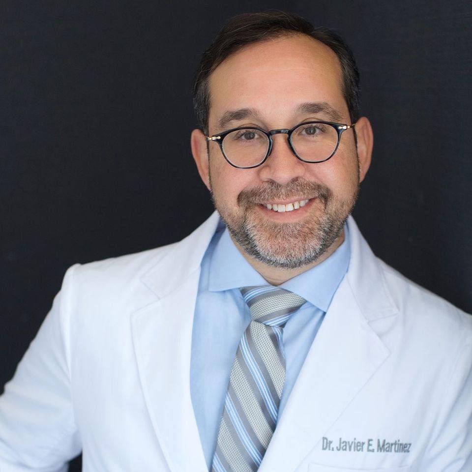 image of business Smiles of Orlando: Javier E. Martinez DDS, MS