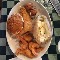 Shrimp Galley Closed 12 Photos 26 Reviews Seafood 5109 Photo Of Shrimp Galley Lubbock Tx United States