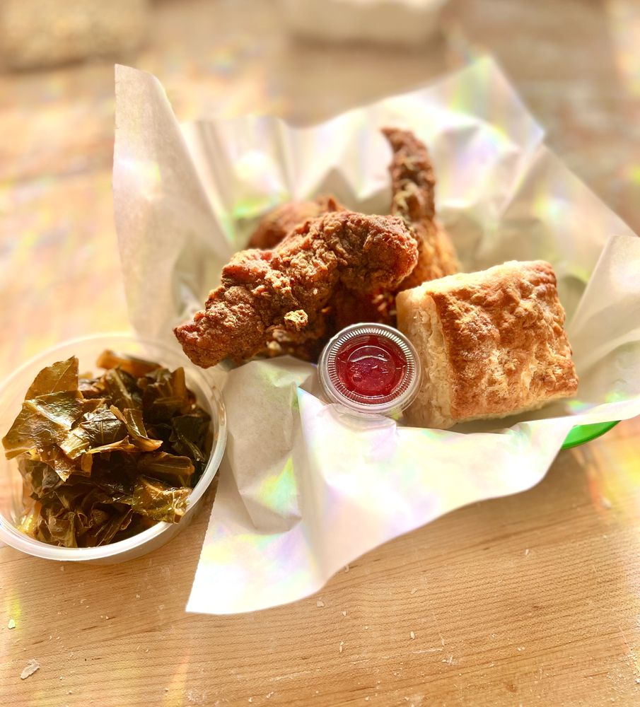 Auntie Beulah's Biscuits & Chicken Auntie Beulah's Biscuits & Chicken