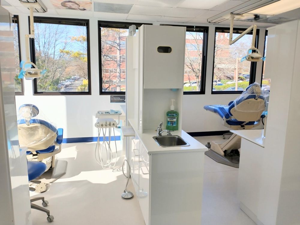 image of business Dental Cosmetix: Thu-Nga Ortega, DDS, MAGD