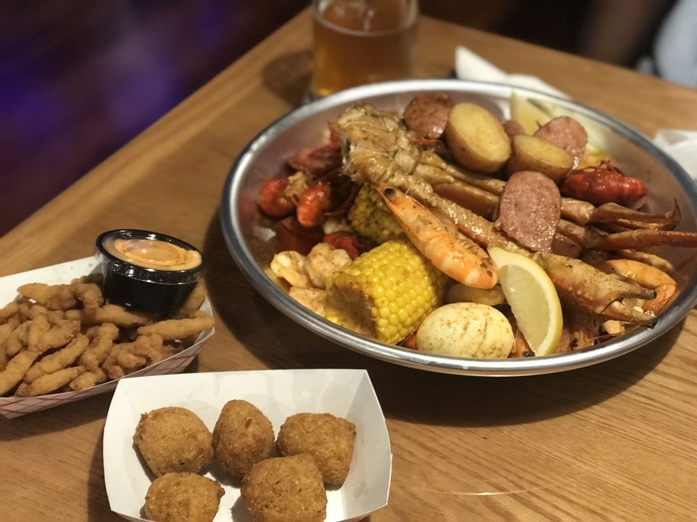 Shaking Seafood and Wings of Lexington
