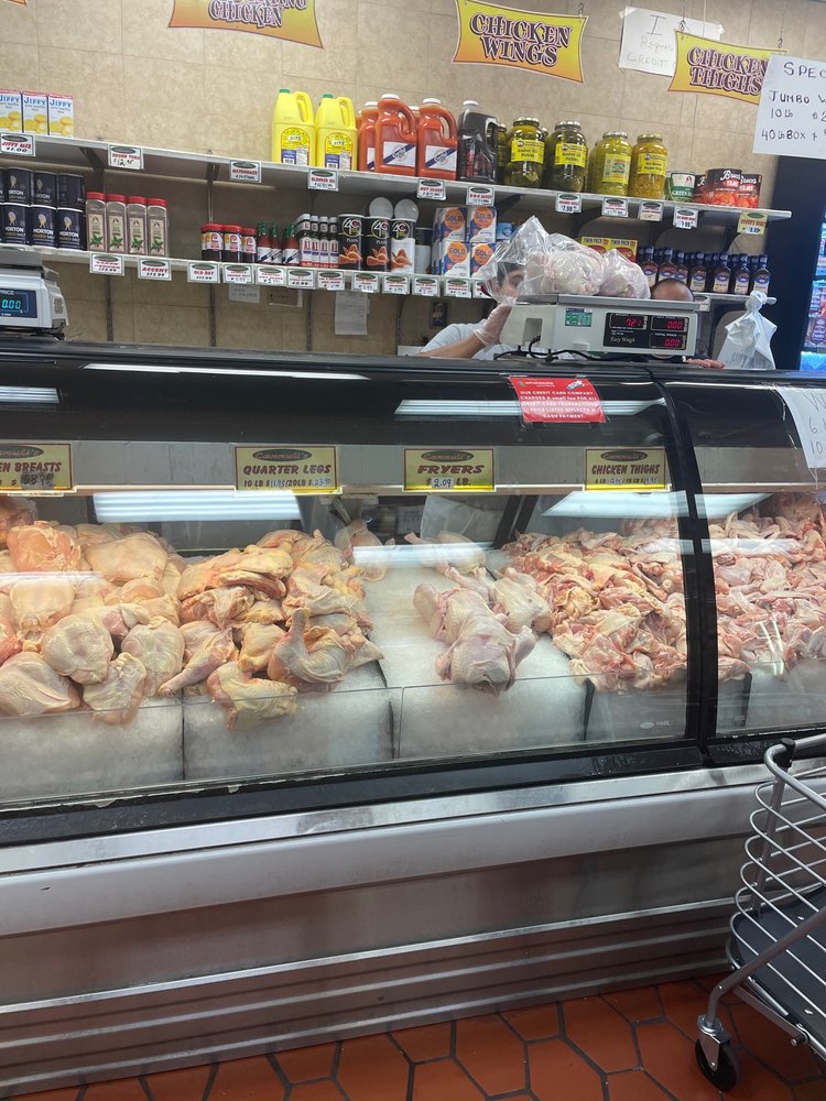 Cannuli's Quality Meats & Poultry