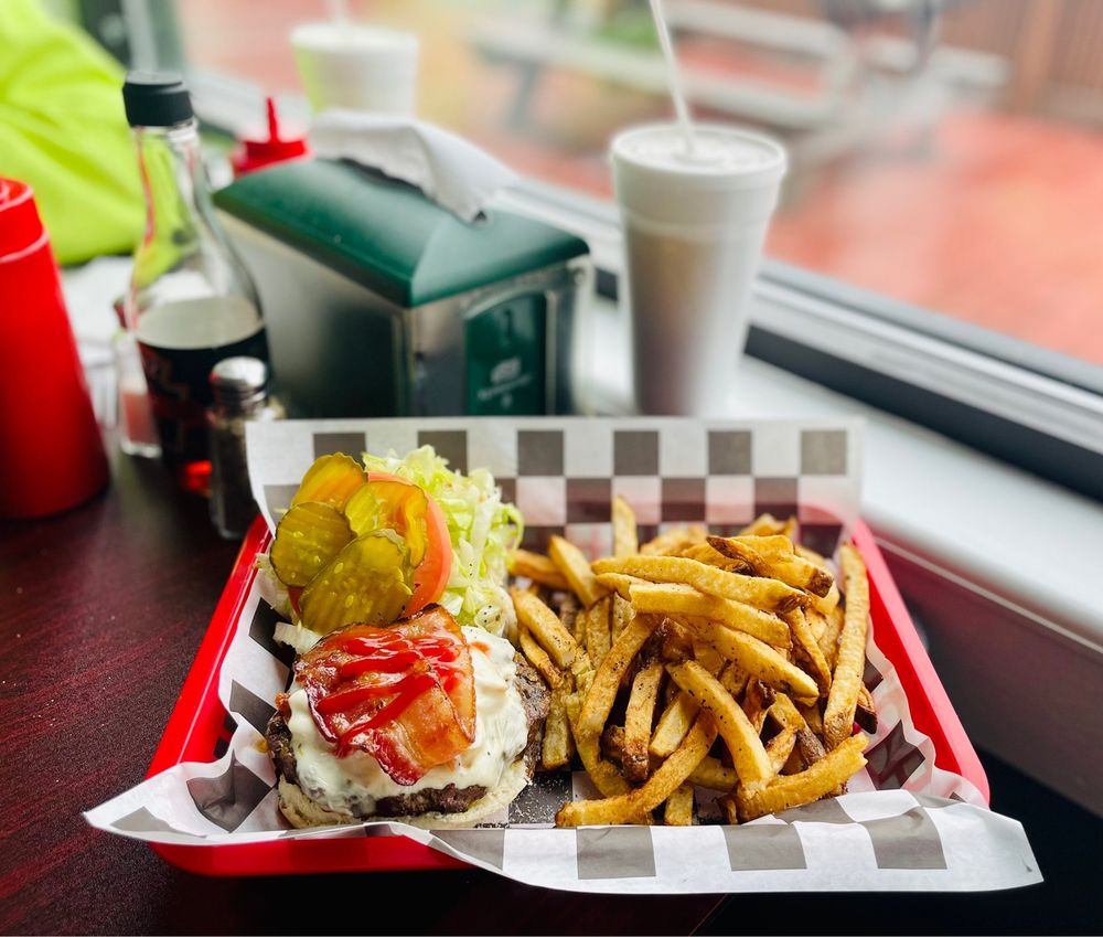 Big Rays Burgers & Dogs