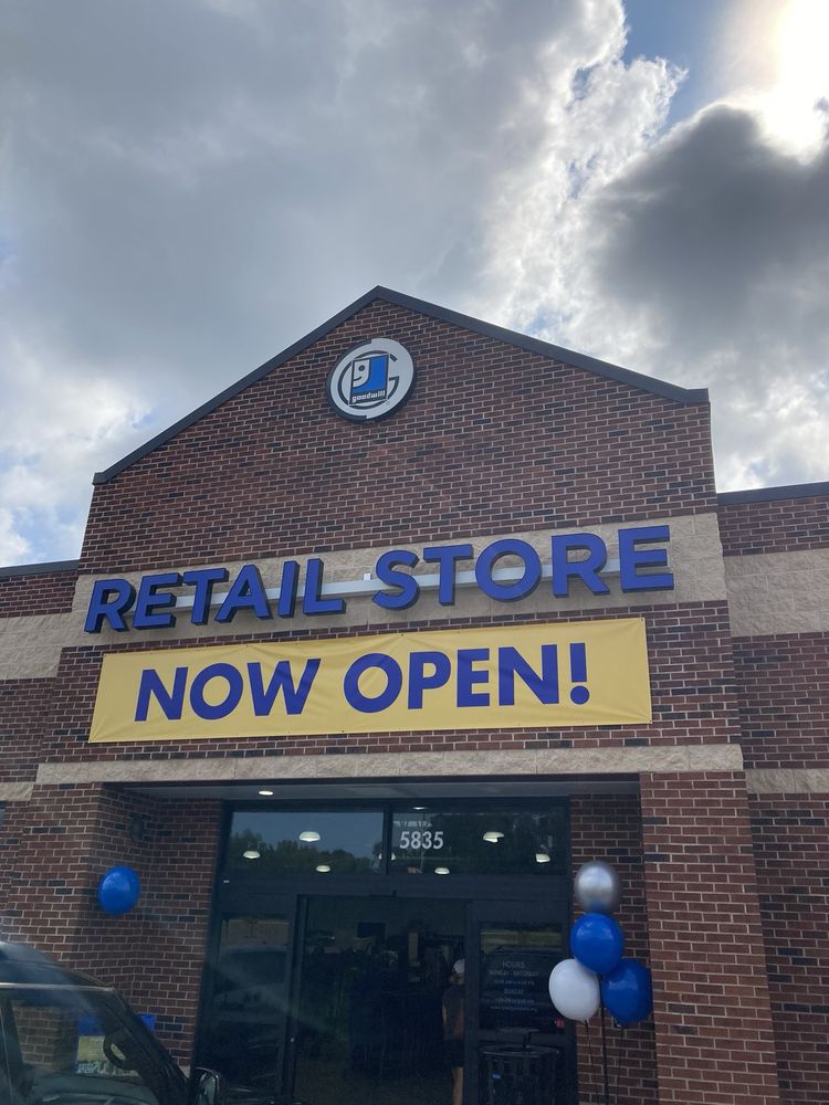 Goodwill, Greensboro Roadtrippers