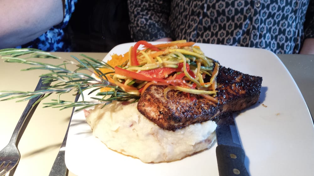 Blue Marlin Grille - 29 Photos & 73 Reviews - Seafood - 65 Eastern Ave