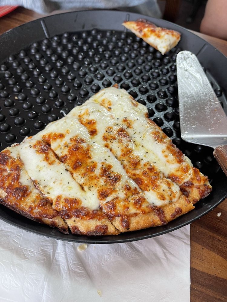 Moe's Pizza
