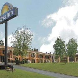 Days Inn By Wyndham Benton 14 Photos Hotels 17701 I 30 Photo Of Days Inn By Wyndham Benton Ar United States
