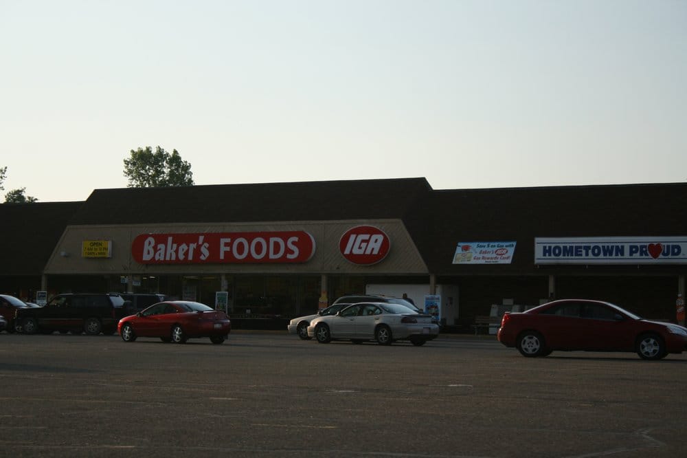 Baker’s Iga CLOSED Grocery 370 Downtowner Plz, Coshocton, OH
