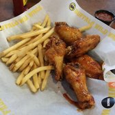 buffalo wild wings 38 photos 75 reviews chicken wings 2035 n snack size buffalo wild wings