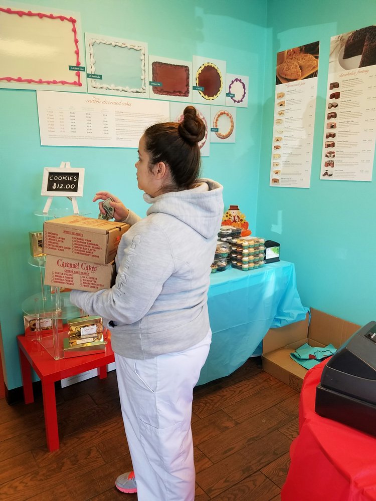 Carousel Cakes 24 Photos & 51 Reviews Bakeries 5 Seeger Dr