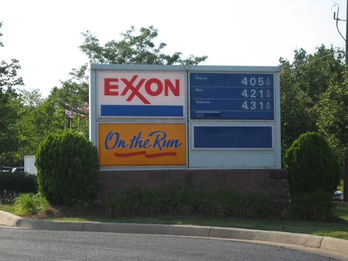 Exxon - Farmwell Hunt