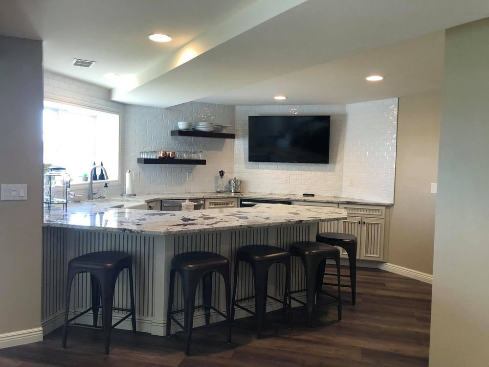 image of business Tom Builder