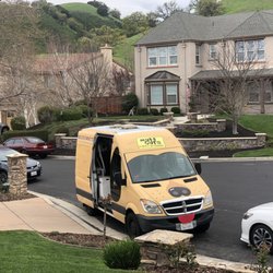 mutts cuts mobile dog grooming