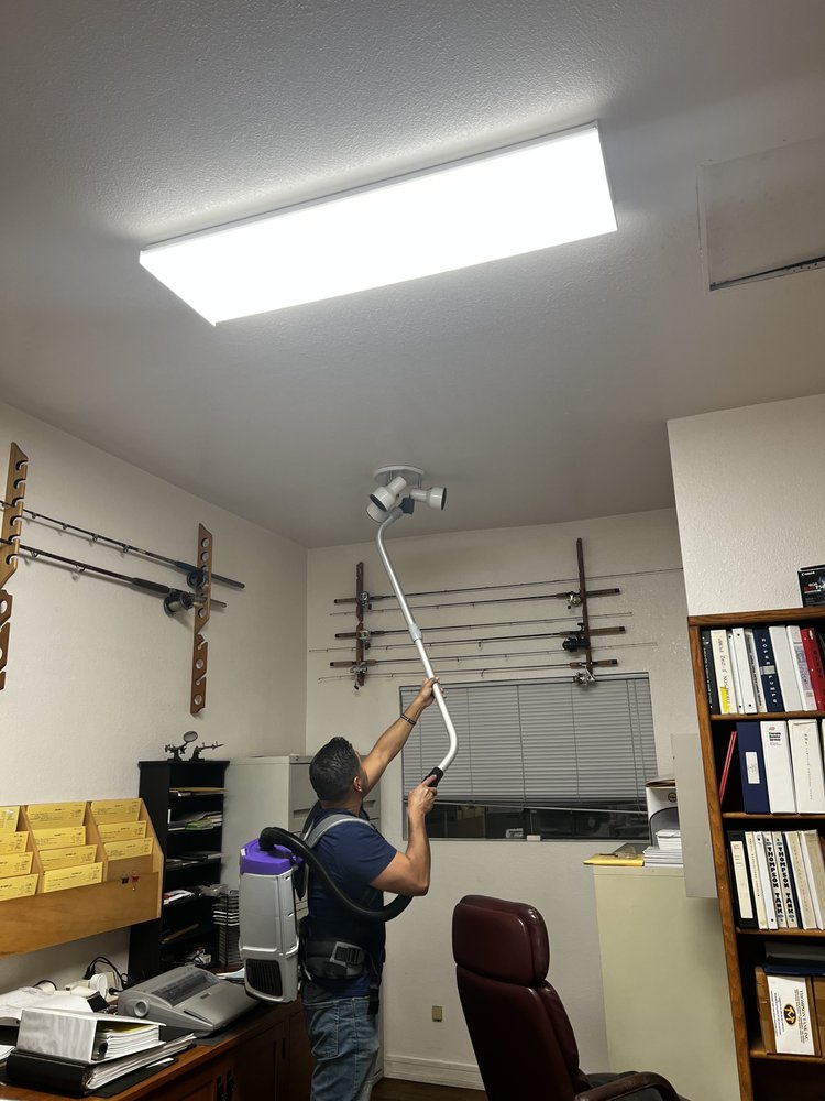Pro Office Cleaning Services
