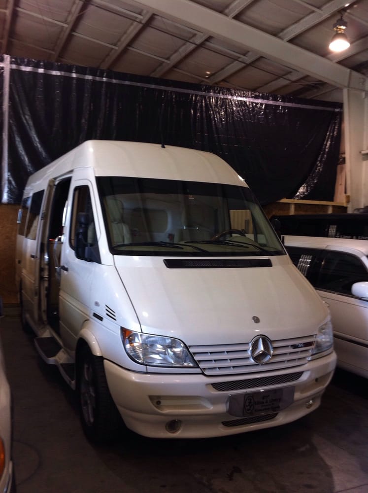 F & L Limo
