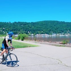 Best Waterfront Restaurants Near Monroe Ny 10950 Last Updated 1 Piermont Village