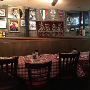 Buca Di Beppo Italian Restaurant Order Online 184 Photos 150 Photo Of Buca Di Beppo Italian Restaurant Pittsburgh Pa United States