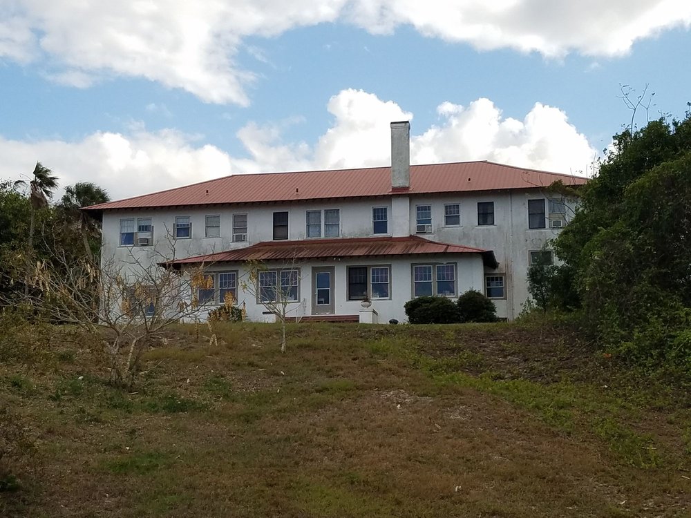 Hillcrest Lodge