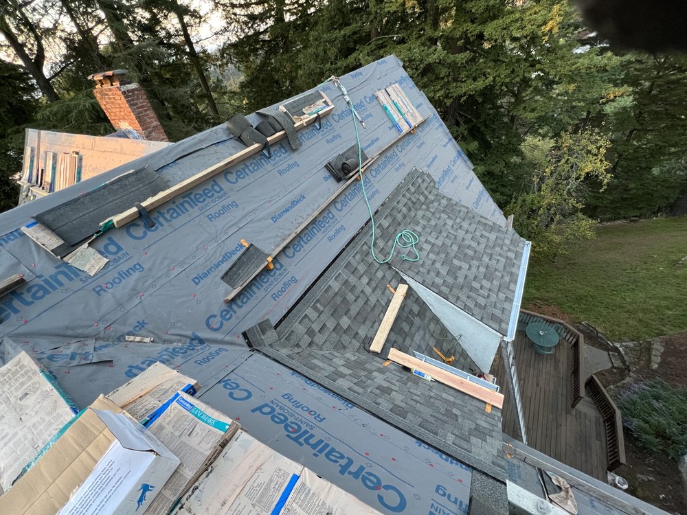Villa's Roofing Company