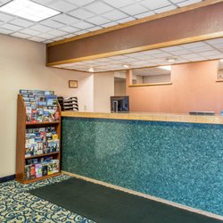 Econo Lodge 55 Photos 12 Reviews Hotels 101 New London Ave Photo Of Econo Lodge Cranston Ri United States