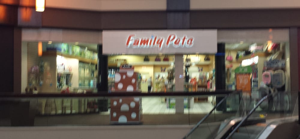 family pet center 12 photos 11 reviews pet stores family pet center 12 photos 11 reviews pet stores