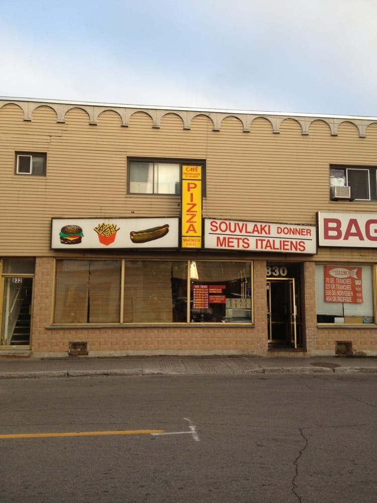 Cafe Promenade St Hubert Hot Dogs 830 Rue Beaubien E, RosemontLa