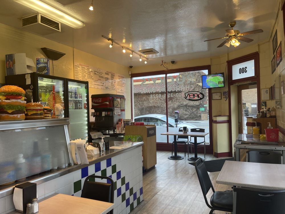 Rocky's Charcoal Grill