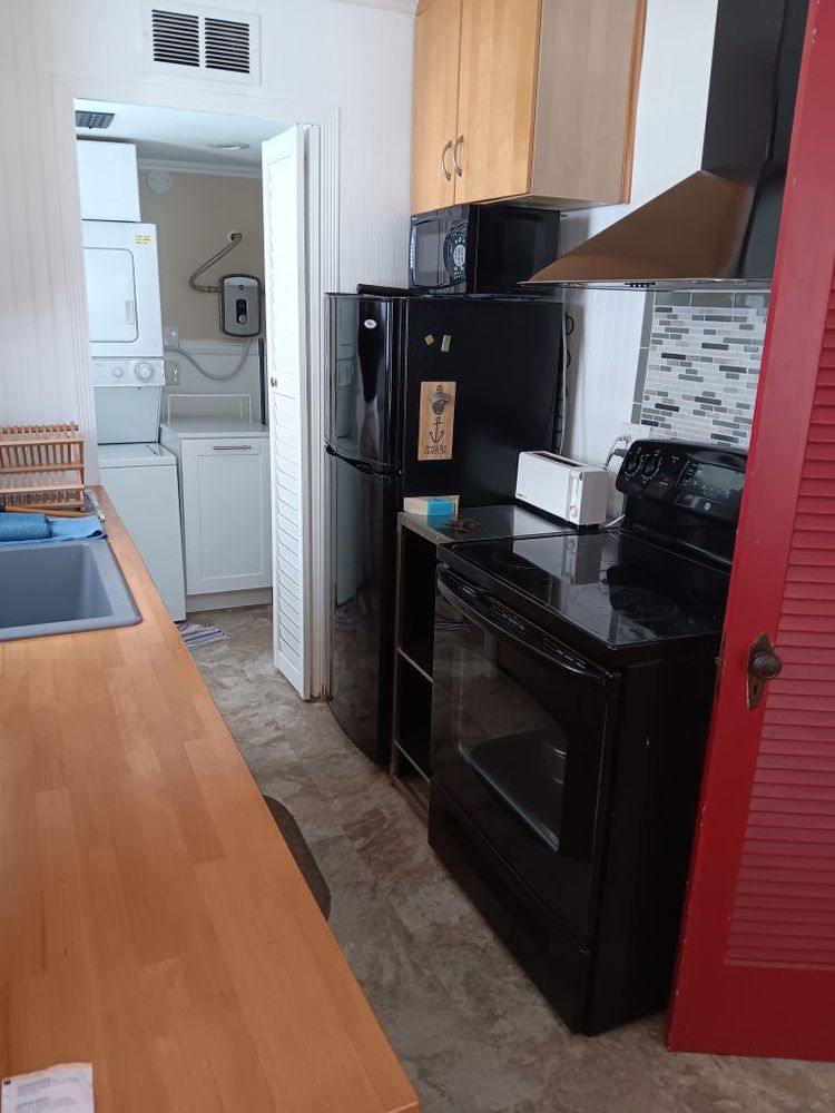 Gleaming Luxe Janitorial & Housekeeping Services