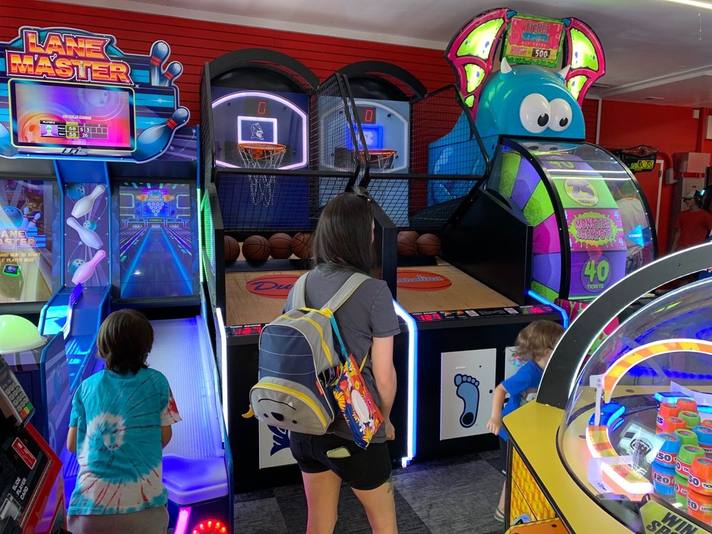 Paradise Golf & Arcade