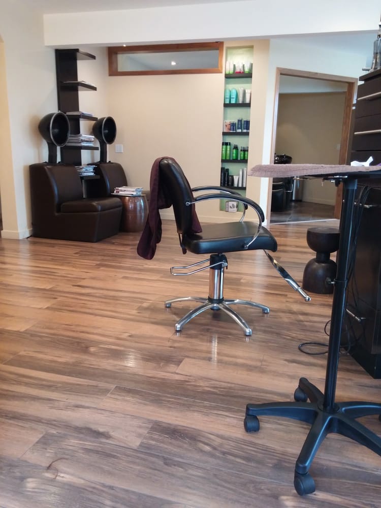 Montage Salon