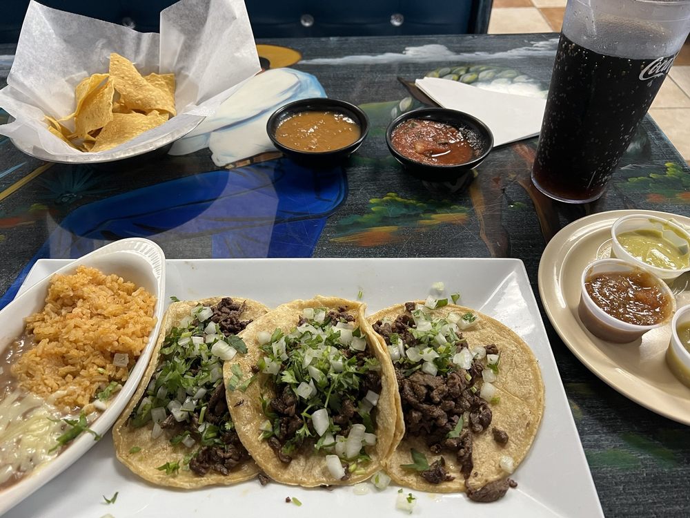 Amor & Tacos Amor & Tacos