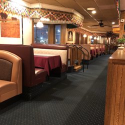 Everest Restaurant 49 Photos 28 Reviews Indian 6401 Se 14th Photo Of Everest Restaurant Des Moines Ia United States One Side