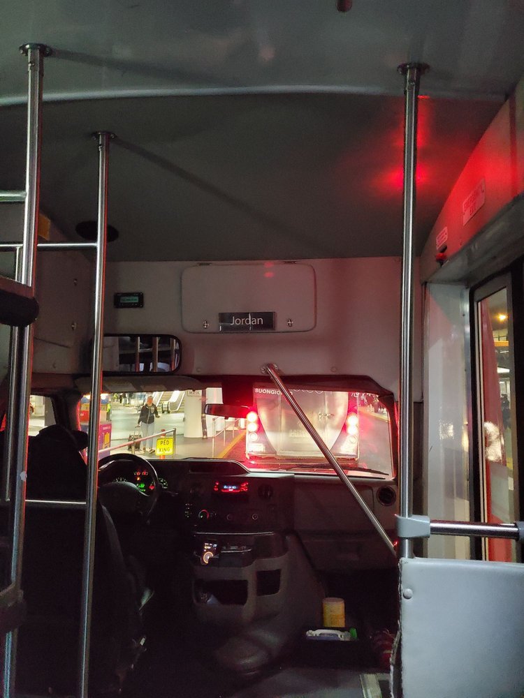 WallyPark Airport Parking - Premier Garage