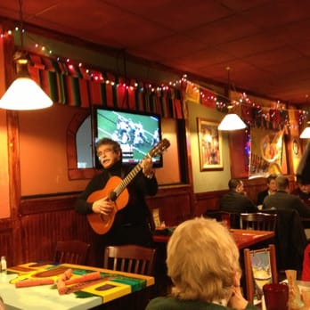 El Paisano Mexican Restaurant 27 Reviews 1424 Jeffco Photo Of El Paisano Mexican Restaurant Arnold Mo United States Fernando Playing