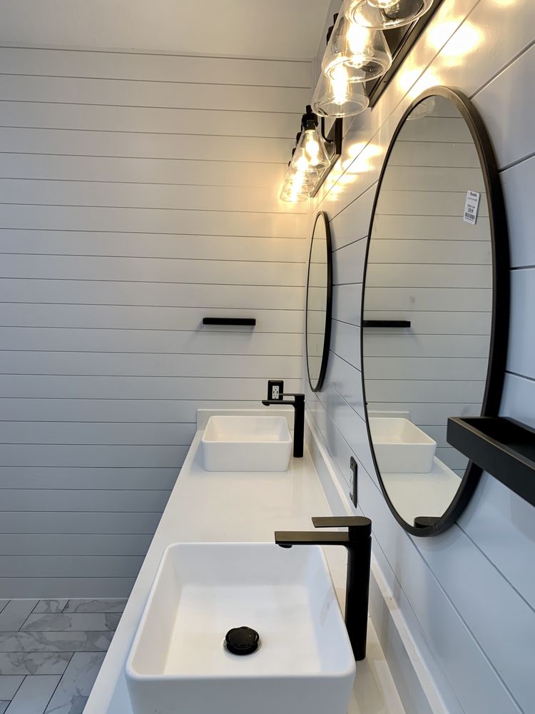 image of business Carrillo