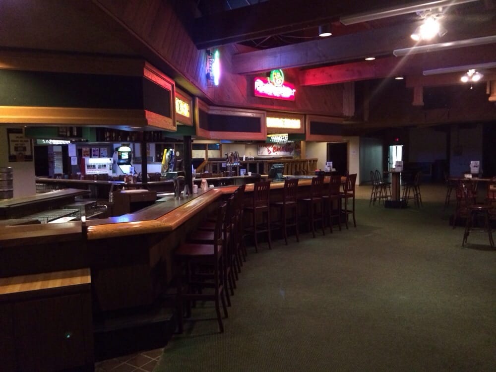 Louie’s Bar & Grill Bars 3020 133rd St W, Shakopee, MN, United