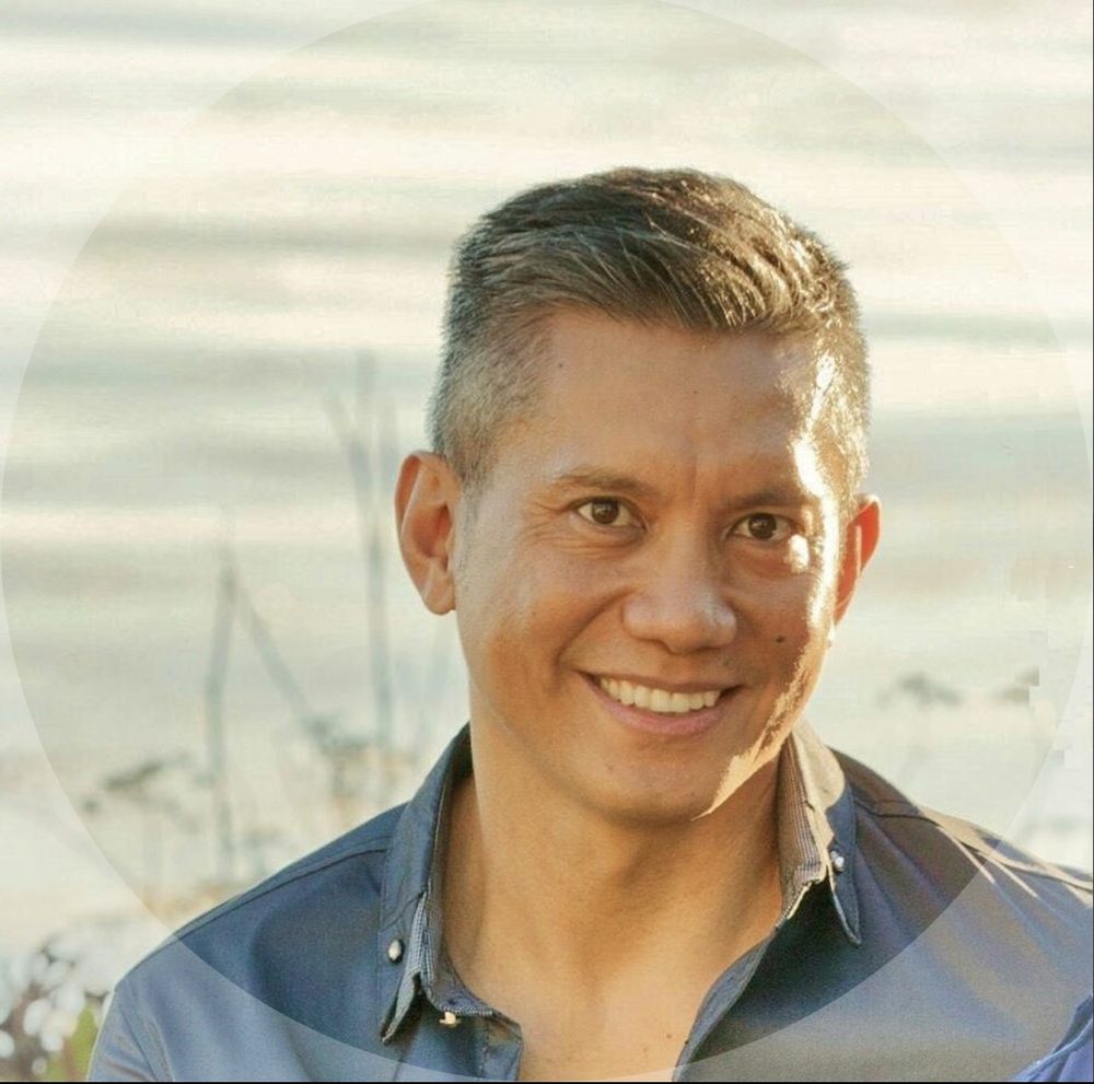 Max Mendoza - Corcoran Global Living