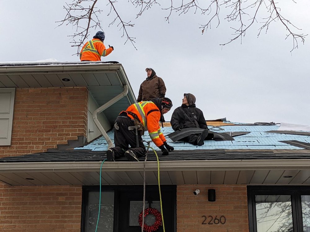 Q&J Roofing